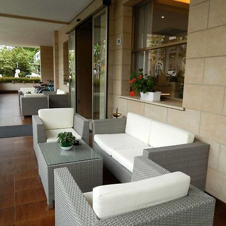 Hotel Rosabianca Римини Экстерьер фото