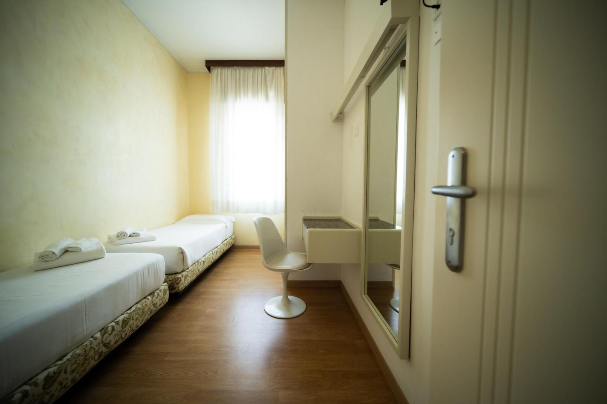 Hotel Rosabianca Римини Экстерьер фото