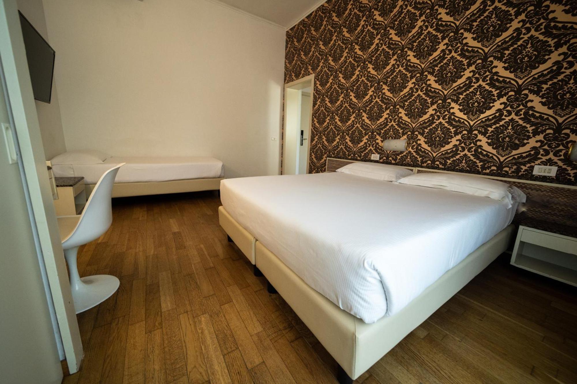 Hotel Rosabianca Римини Экстерьер фото